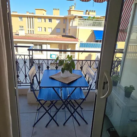 Avec Balcon * Menton