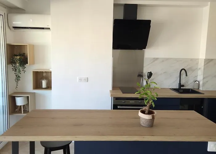 Avec Balcon * Menton